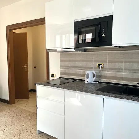 Ca' San Marcuola 2 *